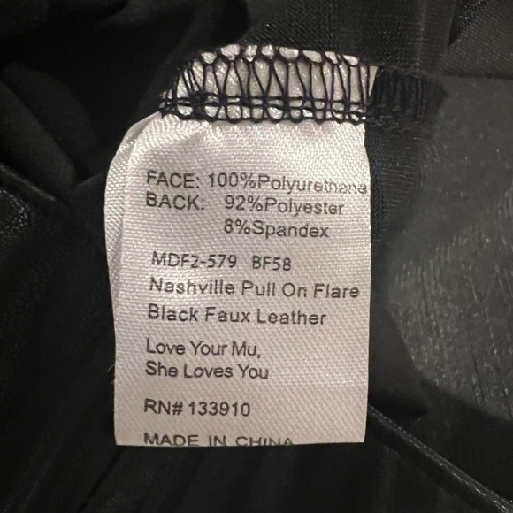 Show Me Your MuMu Nashville pull on Black Flared Pants, size large, NWT - Picture 9 of 10